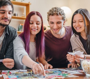 Spieleabend Stadtbücherei, © Adobe Stock 351686150