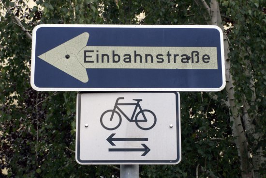 Einbahnstraße Fahrradfahren, © stock.adobe.com - Kalle Kolodziej