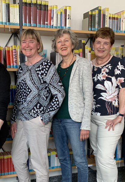 Von links nach rechts: Eike Ahlwes (Vorsitzende des F&ouml;rdervereins), Bettina Abendroth (Schriftf&uuml;hrerin), Marlies Gehle (Vorstand), Regine Link (Kassenwartin), Christine Fanenbruck (stellv. Vorsitzende), &copy; Stadt Bad Salzuflen