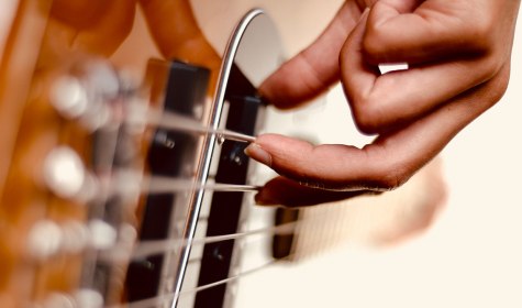 E-Bass, &copy; stock.adobe.com | Lars Tuchel