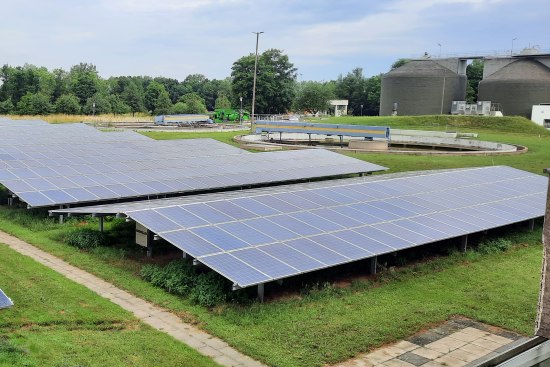 Photovoltaik-Freiflächenanlage auf dem Betriebsgelände der Kläranlage Ziegelstraße, © Stadt Bad Salzuflen