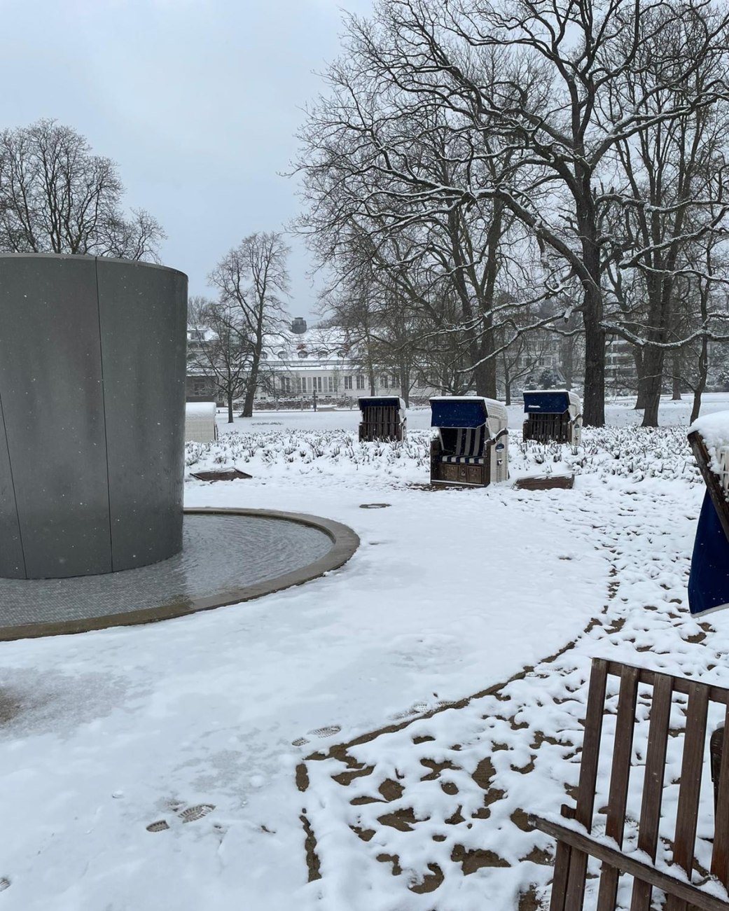 RuheOase mit Strandkörben mit Schnee überzuckert, © Stadt Bad Salzuflen RuheOase mit Strandkörben mit Schnee überzuckert, © Stadt Bad Salzuflen