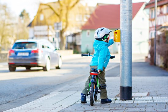 Kinder im Radverkehr, © Irina Schmidt/stock.adobe.com