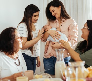 Familienfrühstück, © stock.adobe.com