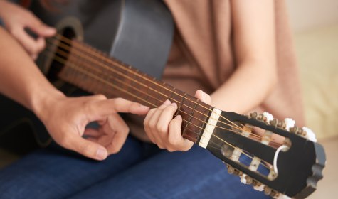 Musikschule Unterricht, &copy; stock.adobe.com | DragonImages