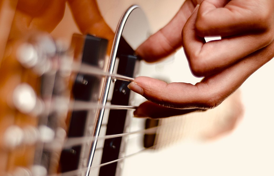 E-Bass, © stock.adobe.com | Lars Tuchel E-Bass, © stock.adobe.com | Lars Tuchel
