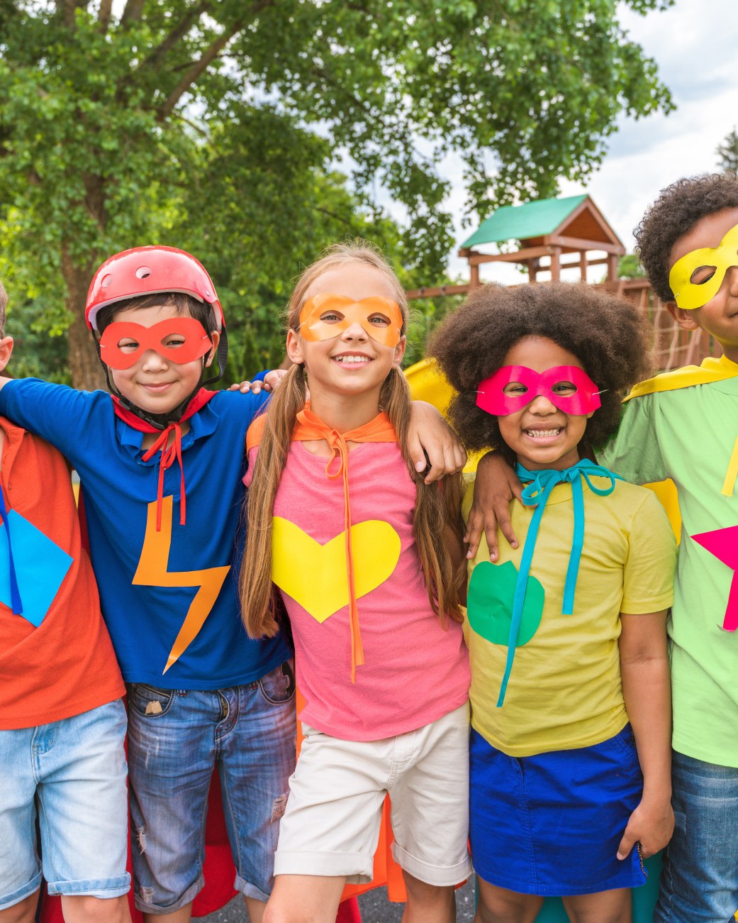 Weltkindertag Kinder Kostüme, © stock.adobe.com | oneinchpunch Weltkindertag Kinder Kostüme, © stock.adobe.com | oneinchpunch