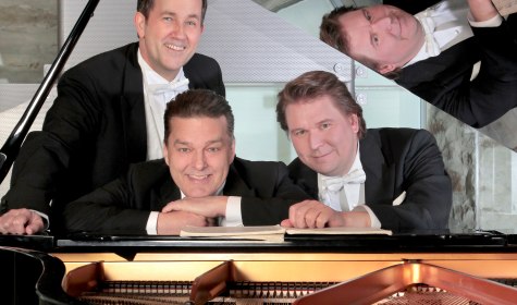 Die Opernsolisten der Extraklasse Thomas Heyer, Michael Kurz und Stefan Lex verzaubern mit ihrer Hommage an herausragende musikalische Meisterwerke das Bad Salzufler Publikum am 15. November 2026 im Galasaal des Kurhauses. , &copy; Stefan Lex