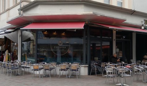 Esquina Café und Bar quer, © Stadt Bad Salzuflen / Oliver Siekmann