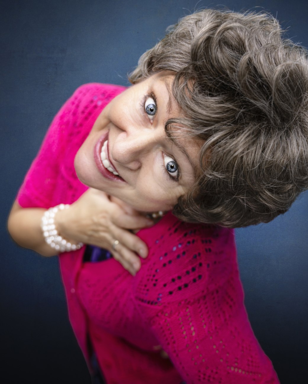 Lioba Albus alias Mia Mittelkötter, der resoluten Dame aus dem Sauerland, © Olli Haas Lioba Albus alias Mia Mittelkötter, der resoluten Dame aus dem Sauerland, © Olli Haas