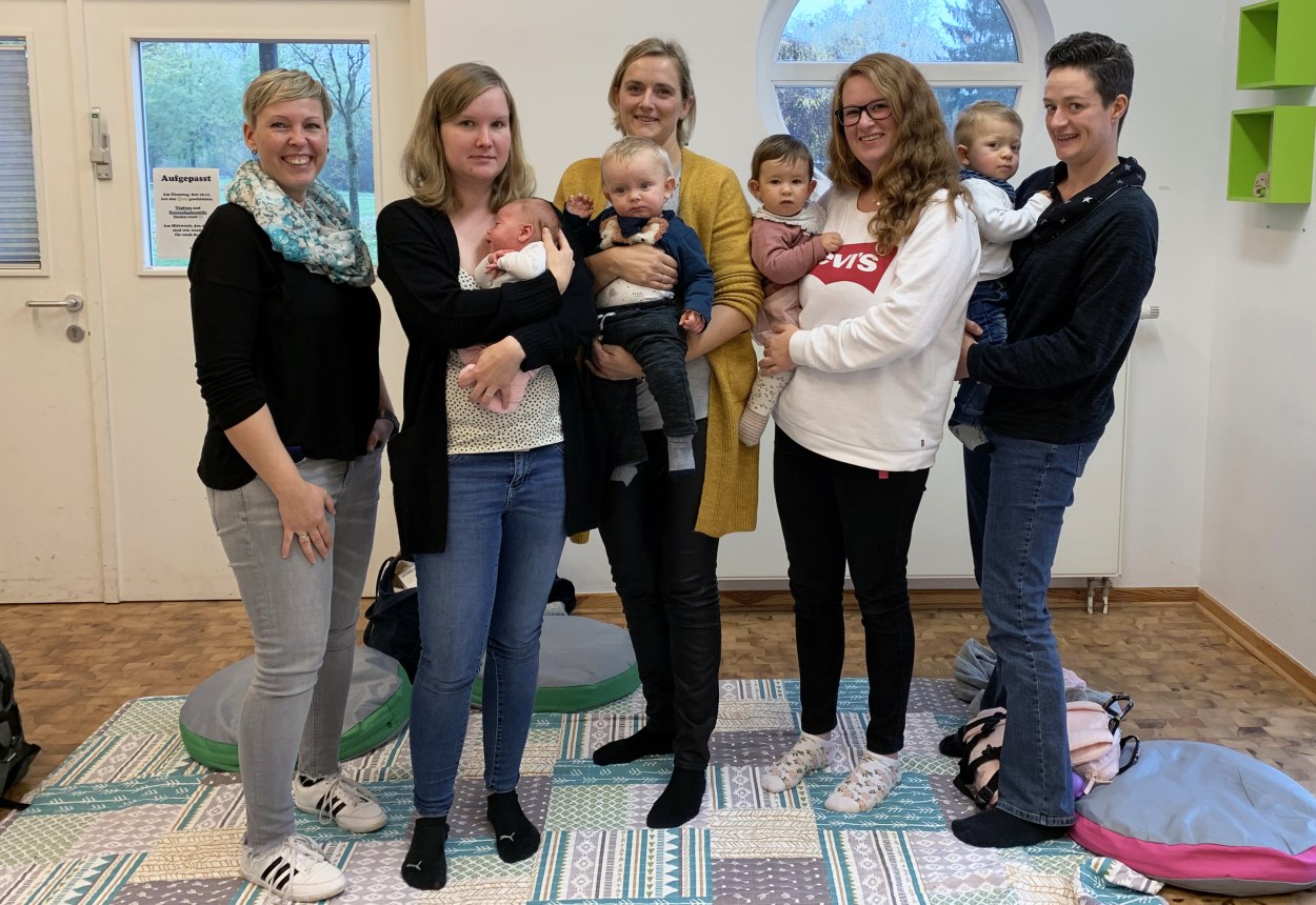 Einmal pro Woche treffen sich stillende Mütter und interessierte Schwangere mit ihren Kindern im Jugendzentrum @on! in Schötmar., © Stadt Bad Salzuflen