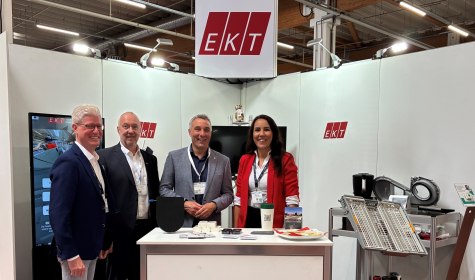 v.l.n.r.: Volker Scheffels, gesch&auml;ftsf&uuml;hrender Gesellschafter EKT GmbH &amp; Co. KG, Frank Heinkel (Wirtschaftsf&ouml;rderer Stadt Bad Salzuflen),
Dirk Tolkemitt (B&uuml;rgermeister Stadt Bad Salzuflen), Klaudija Lepa (Leitung Personal und Marketing EKT)
, &copy; Stadt Bad Salzuflen